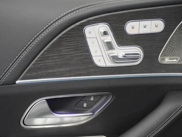 Mercedes GLE V167 SUV Facelifting 3.0 450d 367KM 2026 MERCEDES-BENZ GLE 450 d 4-Matic AMG Line 3.0 (367KM) 2026, zdjęcie 14