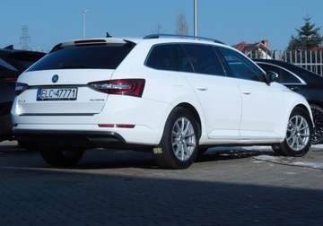 Skoda Superb III Kombi 2.0 TDI 150KM 2018 Skoda Superb 2,0 TDi DSG7 Ambition Plus Krajowy ACC Keyles El.Klapa Carplay, zdjęcie 6