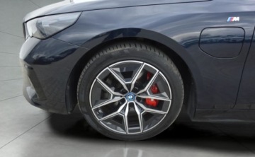 BMW Seria 5 G90-91 Sedan Plug-In 3.0 50e 489KM 2024 BMW Seria 5 BMW 550e xDrive Dostawa pod dom w cenie Dealer BMW Bonkowscy, zdjęcie 3