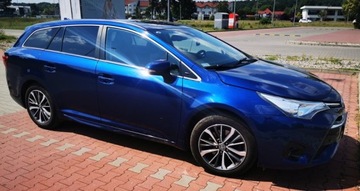KOLA RÁFKY PNEUMATIKY 17 DO TOYOTA AVENSIS III KOMBI T27 215/55 R17
