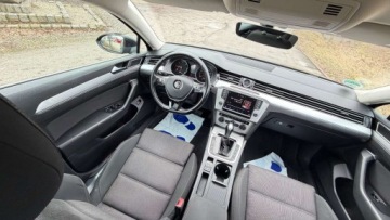 Volkswagen Passat B8 Variant 2.0 TDI BlueMotion SCR 150KM 2016 Volkswagen Passat Raty 2.0 tdi 150KM Bez adblue DSG 115tys km Duza Navi Ka, zdjęcie 36