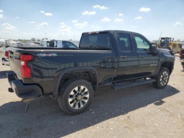 Chevrolet Silverado II 2021 Chevrolet Silverado K2500 Custom 2021 6.6l 6.6 Benzyna 401KM, zdjęcie 3
