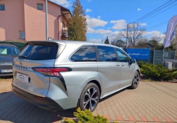 Toyota Sienna III 2021 Toyota Sienna 2.5 HSD HYBRYDA Gwarancja 83 tys. km Zobacz 2.7 Benzyna, zdjęcie 3