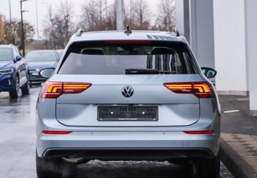 Volkswagen Golf VIII 2025 Volkswagen Golf Climatronic, LED, pakiet zimowy, dostepny od reki 1.5, zdjęcie 3