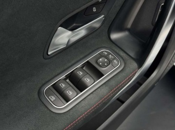 Mercedes Klasa A W177/V177 Hatchback Plug-In 1.3 250e 218KM 2020 Mercedes-Benz Klasa A 250 E Plug In AMG Line Kamera cofania Podgrzewane, zdjęcie 13