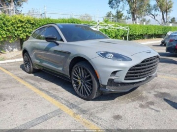 Aston Martin DBX 2023 Aston Martin DBX 707 2023 4.0 Benzyna 697KM, zdjęcie 6