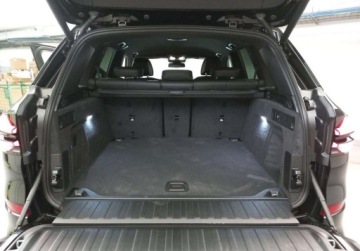 BMW X5 G05 2025 BMW X5 Pneumat obu osi l Hak Holowniczy l M Pakiet l Driving Assistant 3.0, zdjęcie 18