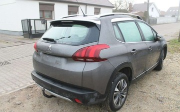 Peugeot 2008 I SUV Facelifting 1.2 PureTech 110KM 2018 Peugeot 2008 1.2 Benzyna 110KM, zdjęcie 4