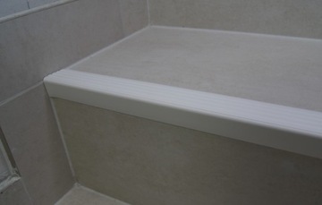 Лестничный профиль ПВХ Противоскользящий 41х25 90см Черная резиновая полоса для лестницы