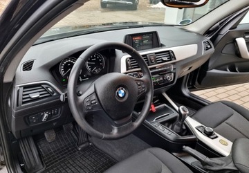 BMW Seria 1 F20-F21 Hatchback 5d Facelifting 2015 116i 109KM 2017 BMW Seria 1 116i 1,5 109KM Benzyna 6-Biegow Serwis 1.5 Benzyna 109KM, zdjęcie 18