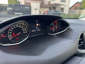 Peugeot 308 II SW Facelifting 1.6 BlueHDi 120KM 2018 Peugeot 308 1.6HDI 120KM Automat Car Pass Led Car, zdjęcie 11