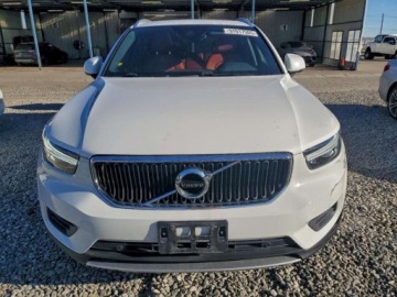 Volvo XC40 Crossover 2.0 T5 247KM 2019 Volvo XC 40 2019 VOLVO XC40 T5 MOMENTUM 2.0 Benzyna 247KM, zdjęcie 4