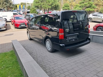 Toyota Proace II 2024 Toyota PROACE VERSO 2.0 D4-D Long Business Cesja T, zdjęcie 2