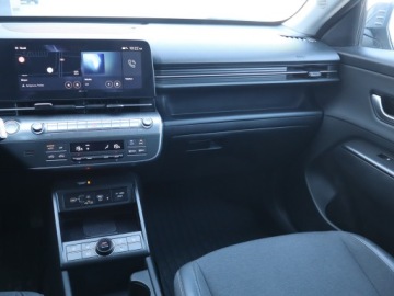 Hyundai Kona I Crossover Facelifting 1.6 T-GDI 198KM 2023 Hyundai Kona 1.6 T-GDI, Salon Polska, zdjęcie 7