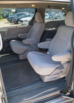 Toyota Sienna III 3.5 V6 266KM 2017 Toyota Sienna Toyota Sienna III 3.5 AUTOMAT 3.5 Benzyna 265KM, zdjęcie 16