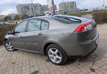 Renault Laguna III Hatchback 2.0 16v 140KM 2009 Renault Laguna 2,0 Benzyna - Bezwypadkowa - Zarejestrowana 2.0 Benzyna, zdjęcie 3