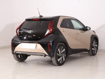 Toyota Aygo X 1.1 VVT-i 72KM 2022 Toyota Aygo X 1.0, Salon Polska, 1. Właściciel, zdjęcie 4