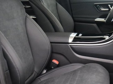 Mercedes GLC C254/X254 Coupe 2.0 300 258KM 2025 GLC Coupe 300 4-Matic AMG Line 2.0 (258KM) 2025, zdjęcie 11