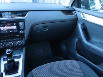 Skoda Octavia III Liftback 1.4 TSI 140KM 2015 Skoda Octavia 1.4 TSI, Salon Polska, Serwis ASO, zdjęcie 7