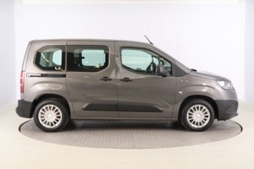 Toyota 2021 Toyota ProAce City Verso 1.5 D-4D, Salon Polska, zdjęcie 5