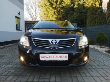 Toyota Avensis III Wagon 2.0 D-4D 126KM 2010 Toyota Avensis 2.0 D-4D 126KM Nav Kamera Klimatron, zdjęcie 1