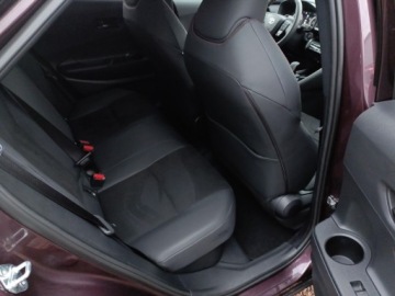 Toyota C-HR II SUV Plug-In 2.0 Hybrid Dynamic Force Plug-in  223KM 2024 Toyota C-HR 2.0 PHEV GR Sport 2.0 Plug-In 223KM GR, zdjęcie 12