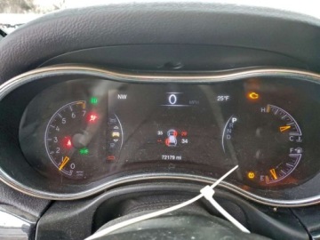 Jeep Grand Cherokee IV 2016 Jeep Grand Cherokee 2016 JEEP GRAND CHEROKEE LAREDO 3.6 Benzyna 293KM, zdjęcie 8