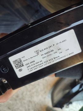 PORSCHE TAYCAN 9J0945081P SVĚTLO ZADNÍ CLONA (KRYT)