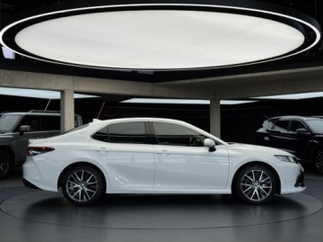Toyota Camry IX Sedan 2.5 Hybrid Dynamic Force 218KM 2023 Toyota Camry Executive ACC LED Podgrzewane fotele Kamera Nawigacja, zdjęcie 36