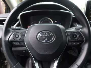 Toyota Corolla XII Sedan 1.5 VVT-i 125KM 2022 Toyota Corolla 1.5 VVT-i, Salon Polska, zdjęcie 15