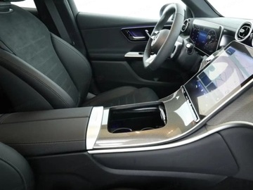 Mercedes GLC C254/X254 2025 GLC Coupe 200 d 4-Matic AMG Line 2.0 (163KM) 2025, zdjęcie 8