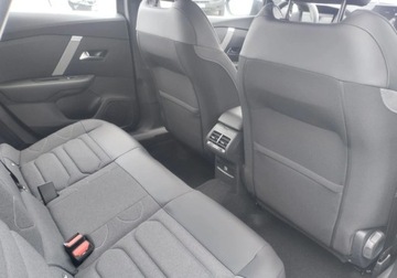 Citroen 2023 Citroen C4 FEEL Pack 1.2 Turbo 130KM EAT8 1.2 Benzyna 130KM, zdjęcie 9