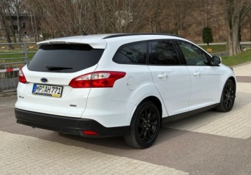 Ford Focus III Kombi 1.0 EcoBoost 125KM 2013 Ford Focus 1.0 Benzyna Bezwypadkowy Pierwszy Wlasciciel Benzyna 125KM, zdjęcie 2