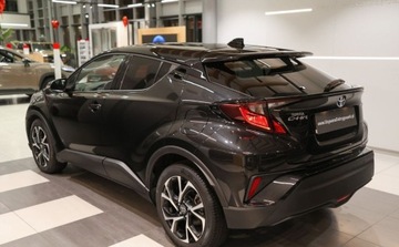 Toyota C-HR I Crossover Facelifting 1.8 Hybrid 122KM 2021 Toyota C-HR 1.8 Hybrid Style 1.8 Hybryda 122KM, zdjęcie 4