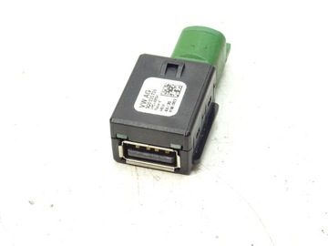 GNIAZDO PORT USB SKODA SUPERB III 5Q0035725