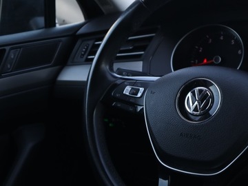 Volkswagen Passat B8 Limousine 1.4 TSI BlueMotion Technology 125KM 2016 VW Passat 1.4 TSI, Salon Polska, Klima, zdjęcie 19