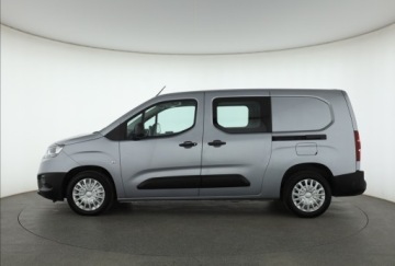 Toyota Proace City Furgon Standard 1.5 D-4D 102KM 2021 Toyota ProAce City 1.5 D4-D L2, CrewCab, 5 miejsc, zdjęcie 2