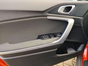 Kia XCeed Crossover Facelifting 1.5 T-GDi 160KM 2024 Kia XCeed Salon PL 1,5 T 160 KM Wersja M manual 1.5 Benzyna 160KM, zdjęcie 9