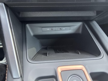 Cupra Leon II Hatchback Facelifting 1.5 eTSI MHEV 150KM 2026 Cupra Leon 1.5 eTSI 150 KM 7-biegowa automatyczna, zdjęcie 24