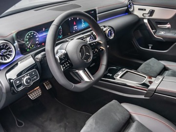 Mercedes CLA C118/X118 Coupe Facelifting 2.0 220 190KM 2025 MERCEDES-BENZ CLA 220 4-Matic AMG Line 2.0 (190KM) 2025, zdjęcie 4
