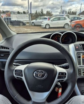 Toyota Verso Minivan 2.0 D-4D 126KM 2012 Toyota Verso Toyota Verso 2.0 Diesel 126KM, zdjęcie 4