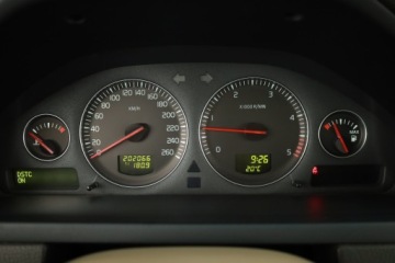 Volvo XC90 I 2.4 D5 185KM 2007 Volvo XC90 D5, 182 KM, 4X4, Skóra, Klima, zdjęcie 7