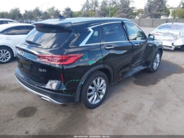 Infiniti QX50 2022 Infiniti QX50 Essential 2022 2.0 Benzyna 268KM, zdjęcie 4