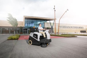 Подметальная машина NILFISK SW 5500 B