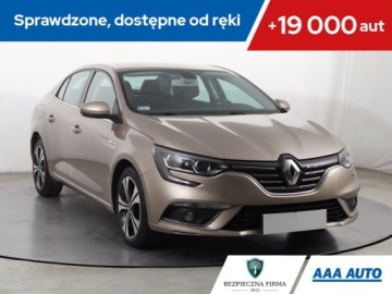 Renault Megane IV Hatchback 5d 1.5 dCi 110KM 2017 Renault Megane 1.5 dCi, Salon Polska
