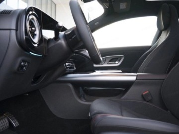 Mercedes CLA C118/X118 2026 MERCEDES-BENZ CLA 200 4-Matic AMG Line 1.5 (163KM) 2026, zdjęcie 6