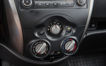 Nissan Micra IV Hatchback 5d Facelifting 1.2 80KM 2015 Nissan Micra 1.2 80KM Clima El.Szyby Serwis Gwarancjia 1.2 Benzyna 80KM, zdjęcie 15