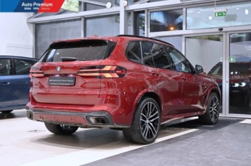 BMW X5 G05 SUV Facelifting 3.0 30d 298KM 2023 BMW X5 xDrive30dFV23Adaptacyjne Reflektory LEDNaglosnienie HarmanKardon, zdjęcie 18