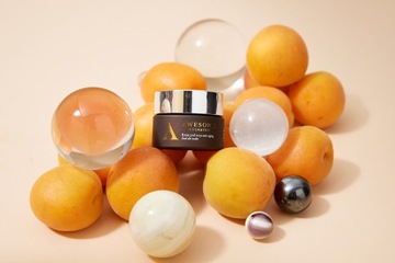 УДИВИТЕЛЬНАЯ КОСМЕТИКА Антивозрастной крем для глаз Feel the Wake 15мл