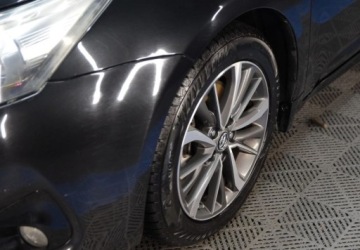 Toyota Avensis III Wagon Facelifting 2015 2.0 D-4D 143KM 2015 Toyota Avensis PL Salon _ kombi _ kamera cofania _ Alu17_ 2.0 Diesel 143KM, zdjęcie 14
